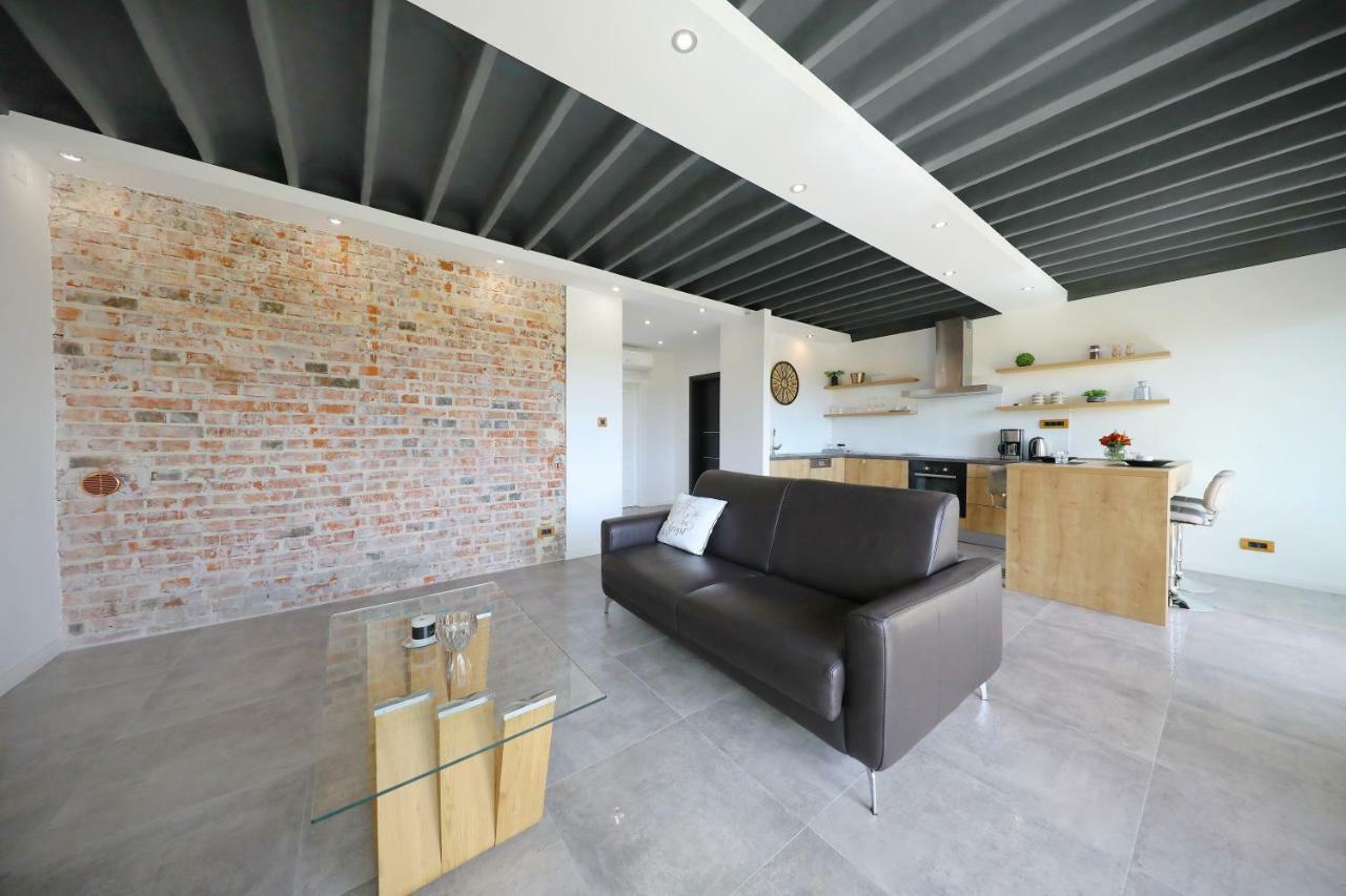 Harbour Apartment Sea View ซาดาร์ ภายนอก รูปภาพ